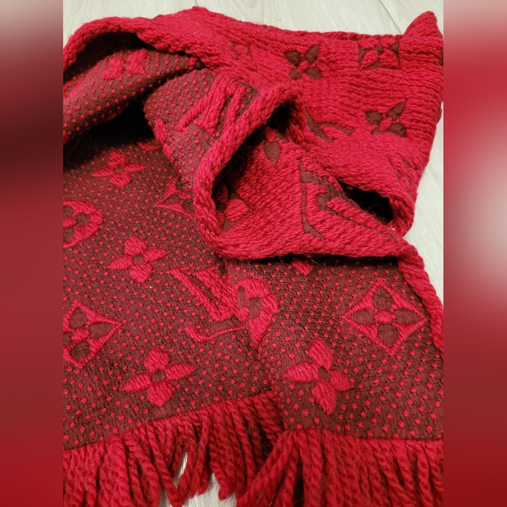 Louis Vuitton logomania scarf in wool & silk - Picture 5 of 6